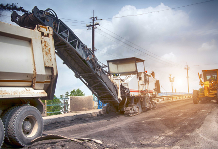 Large,Milling,Machine,Removing,An,Old,Pavement,Layers,At,Full